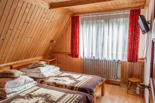 Отели типа «постель и завтрак» Dom wypoczynkowy Stoch Mądry Бялы-Дунаец Двухместный номер с 1 кроватью и собственной ванной комнатой-5